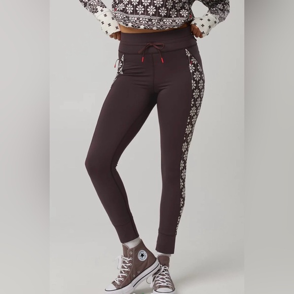aerie Pants - Aerie Brown Floral hi-rise warmup Leggings